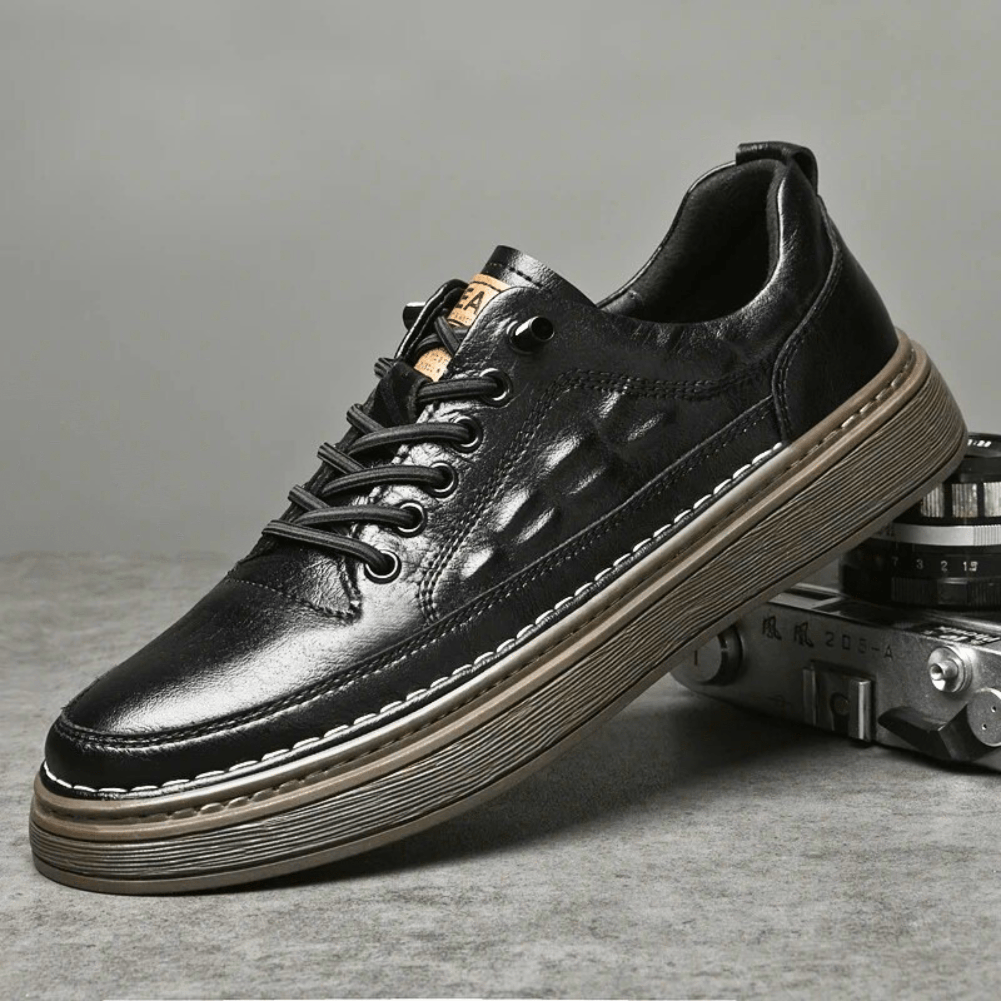 Crocodile Genuine Leather Sneakers