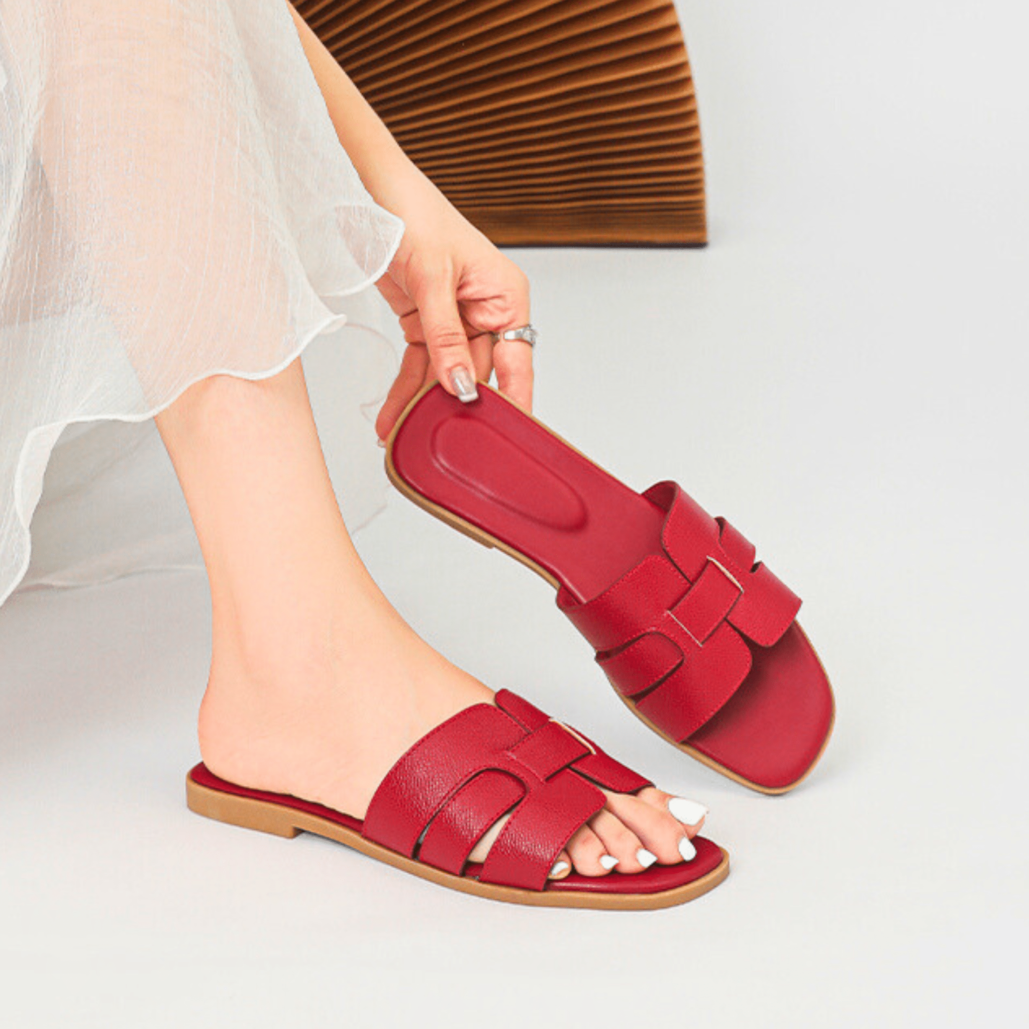 Everyday Luxe Slides