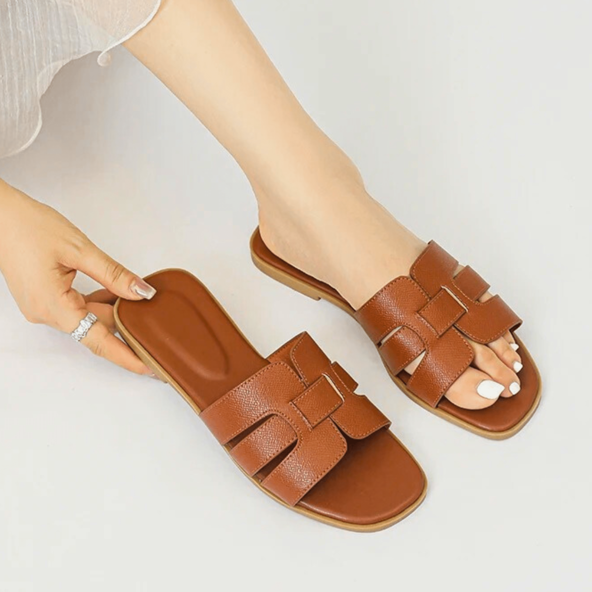 Everyday Luxe Slides