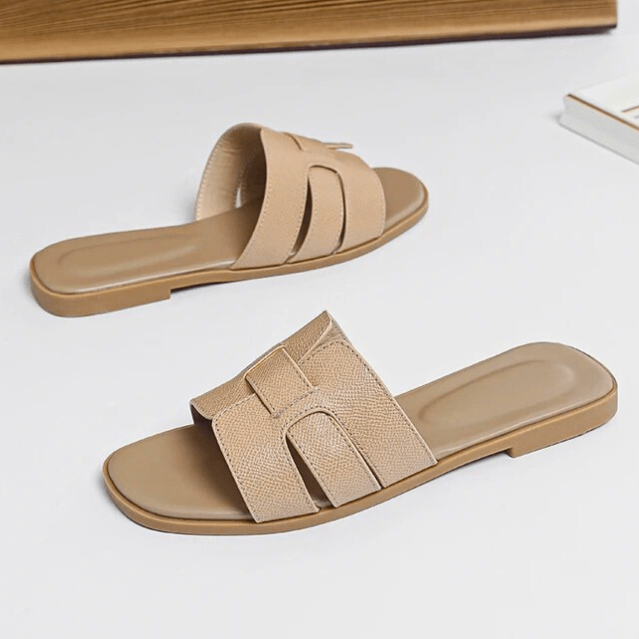 Everyday Luxe Slides