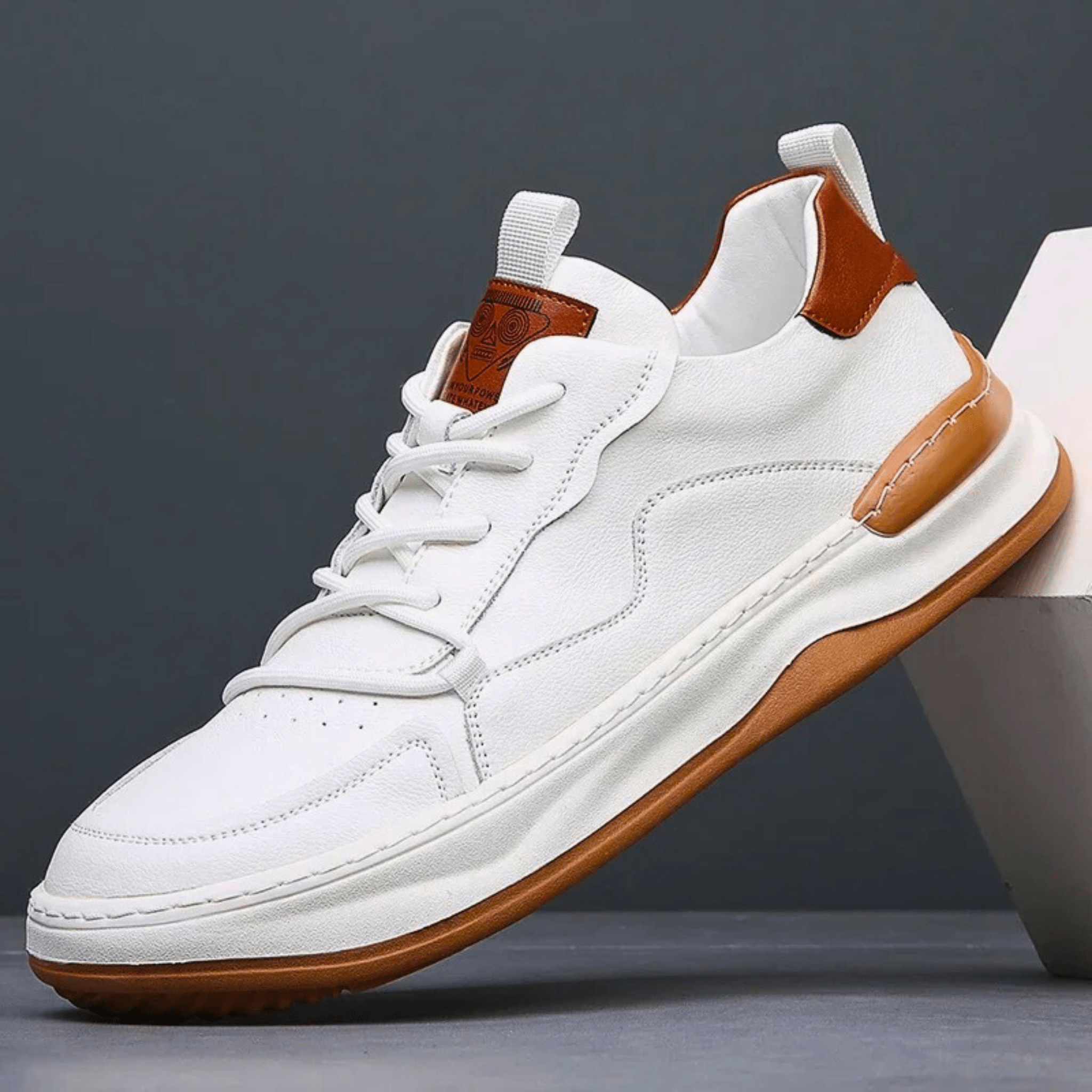 Montevaro Leather Sneaker