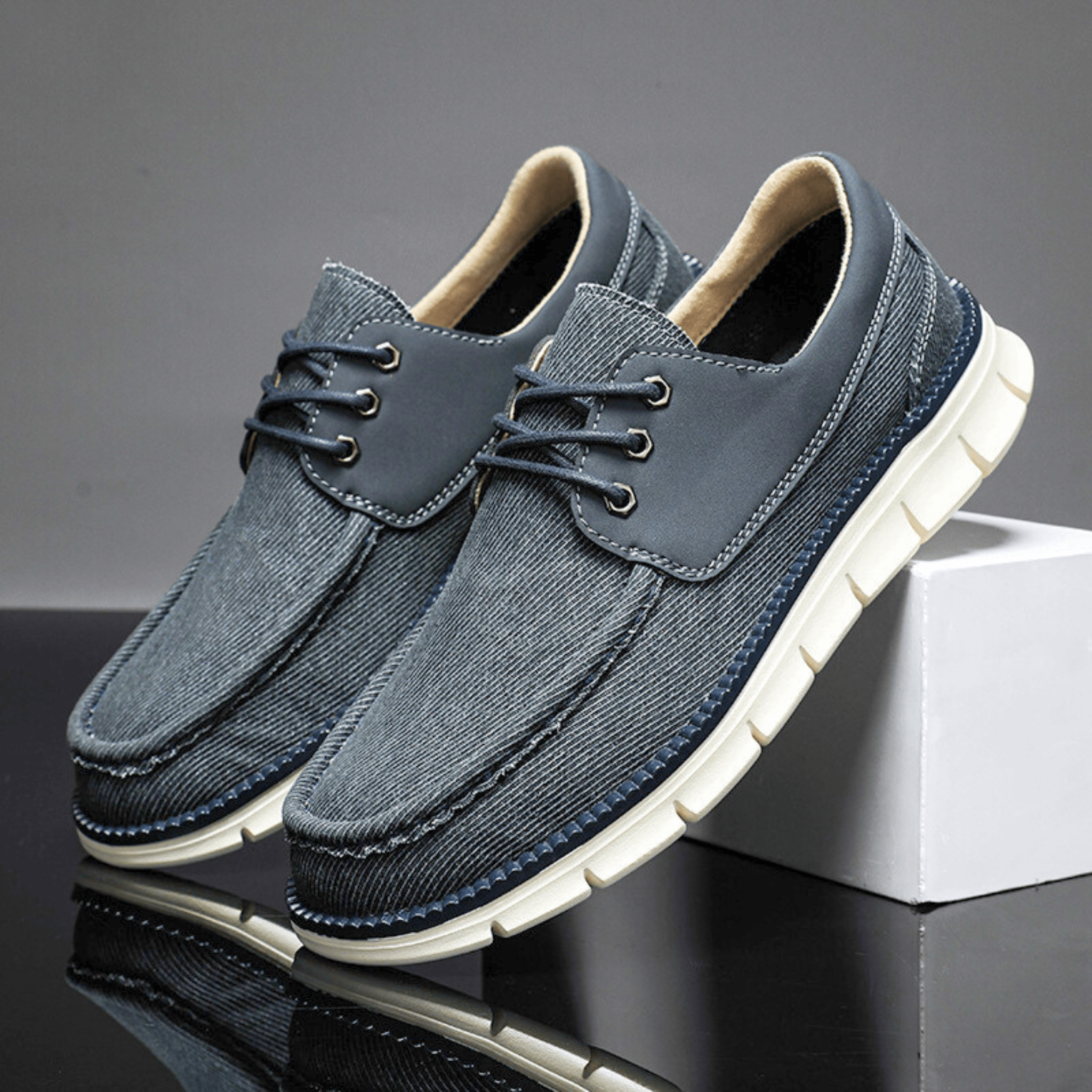 Nomad Casual Canvas Sneakers