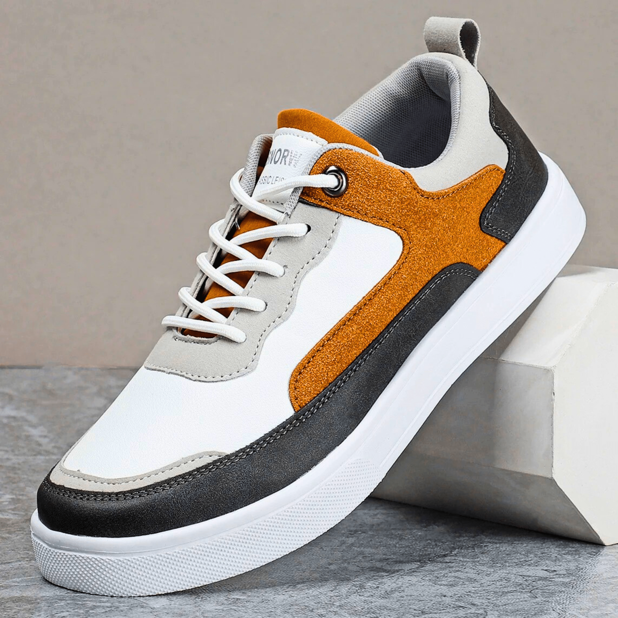 Vérrano Leather Sneaker
