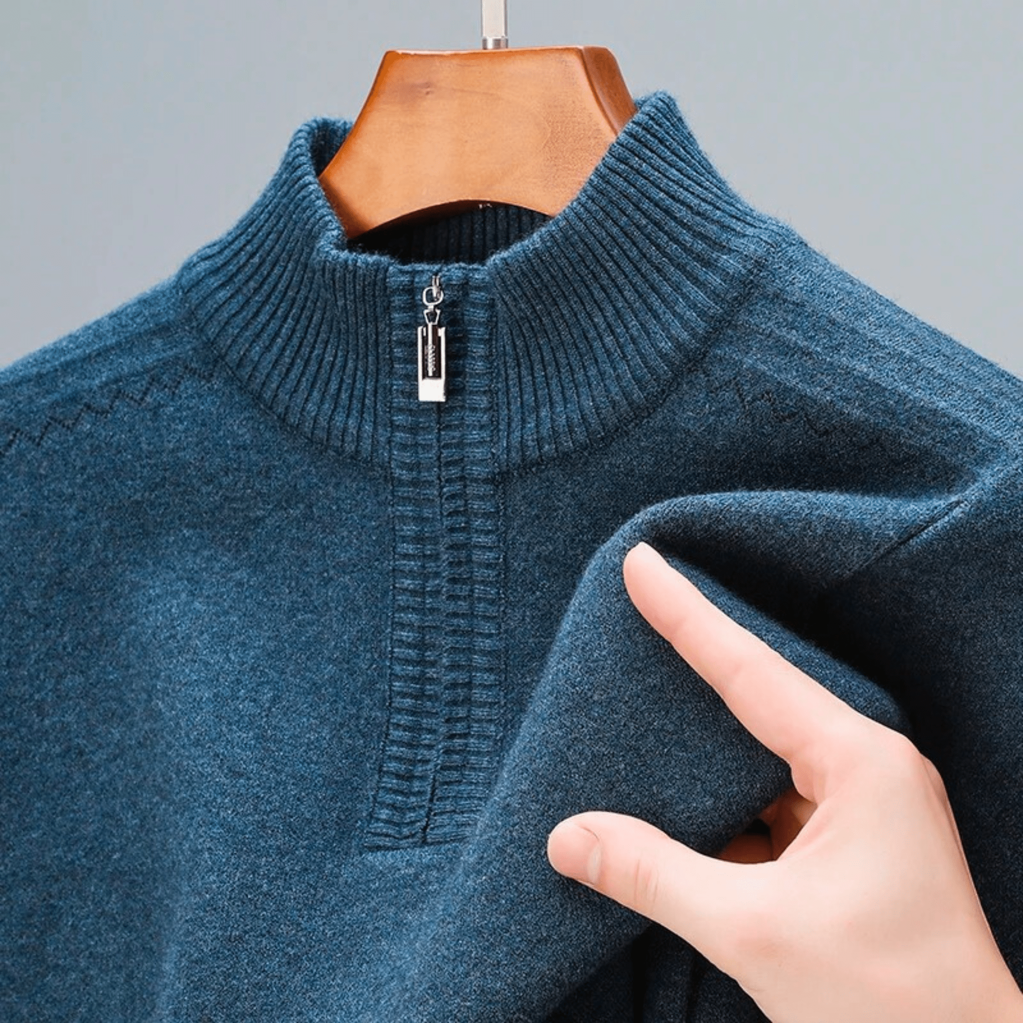 Vérrano Zip-Up Pullover