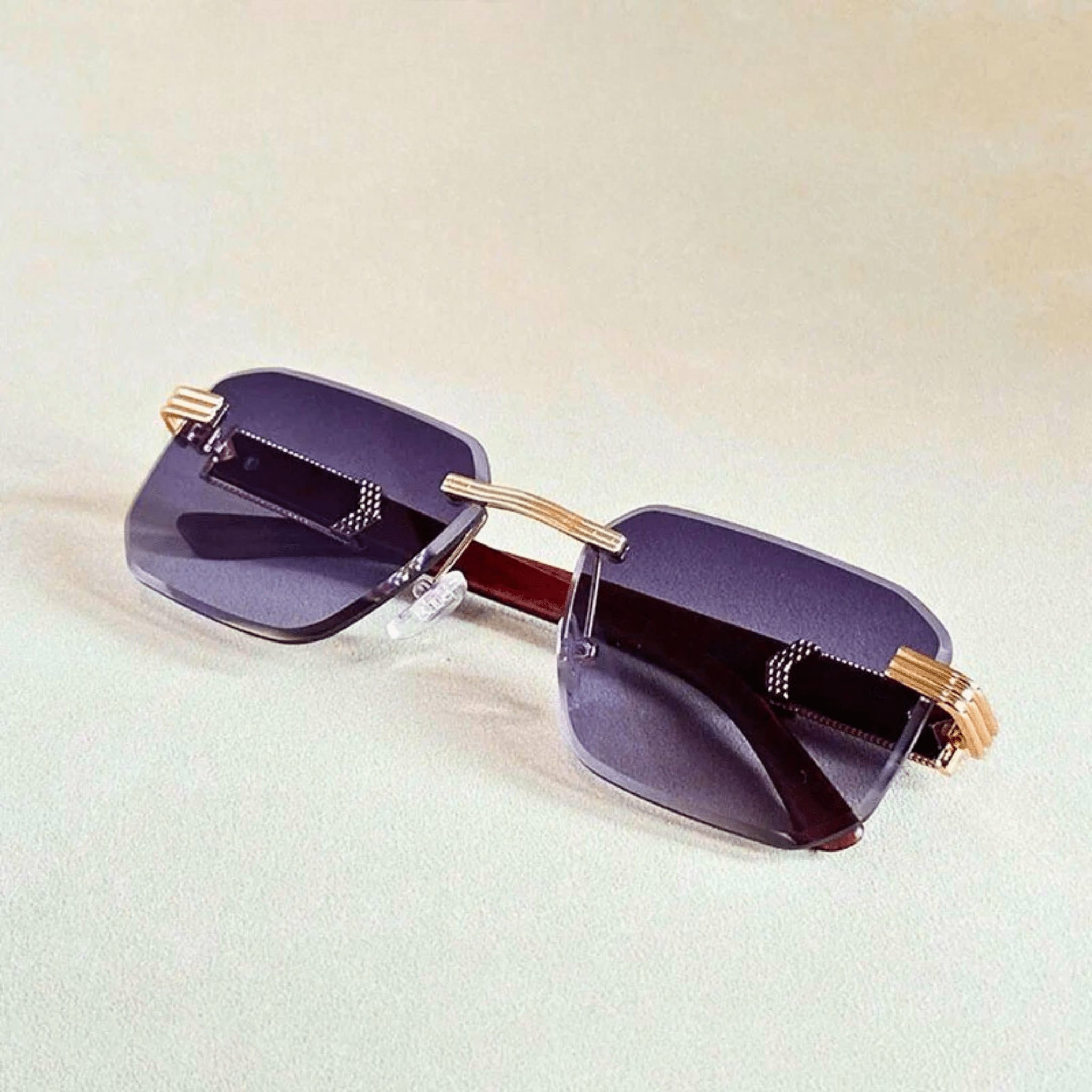 Véloir Rimless Wooden Shades