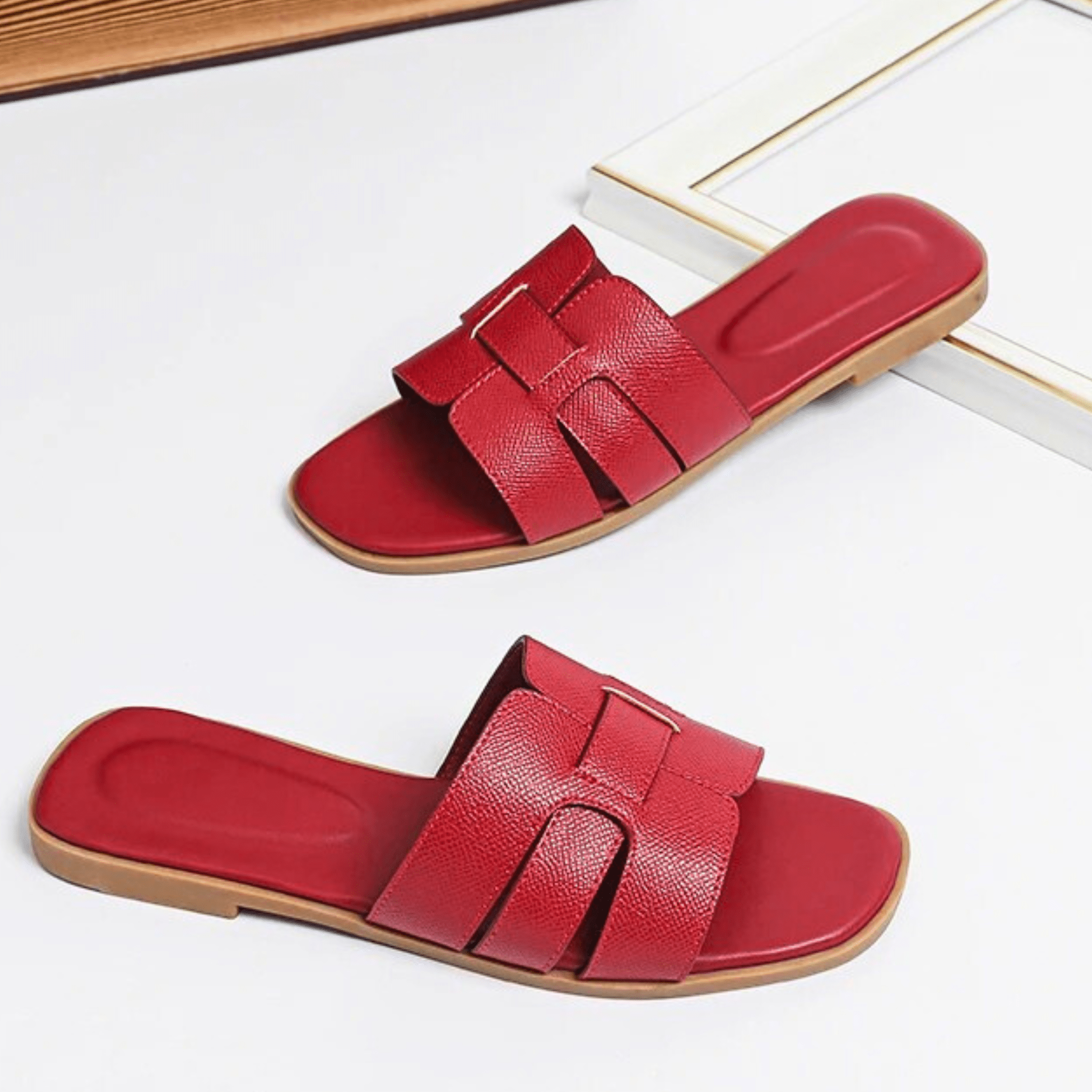 Everyday Luxe Slides