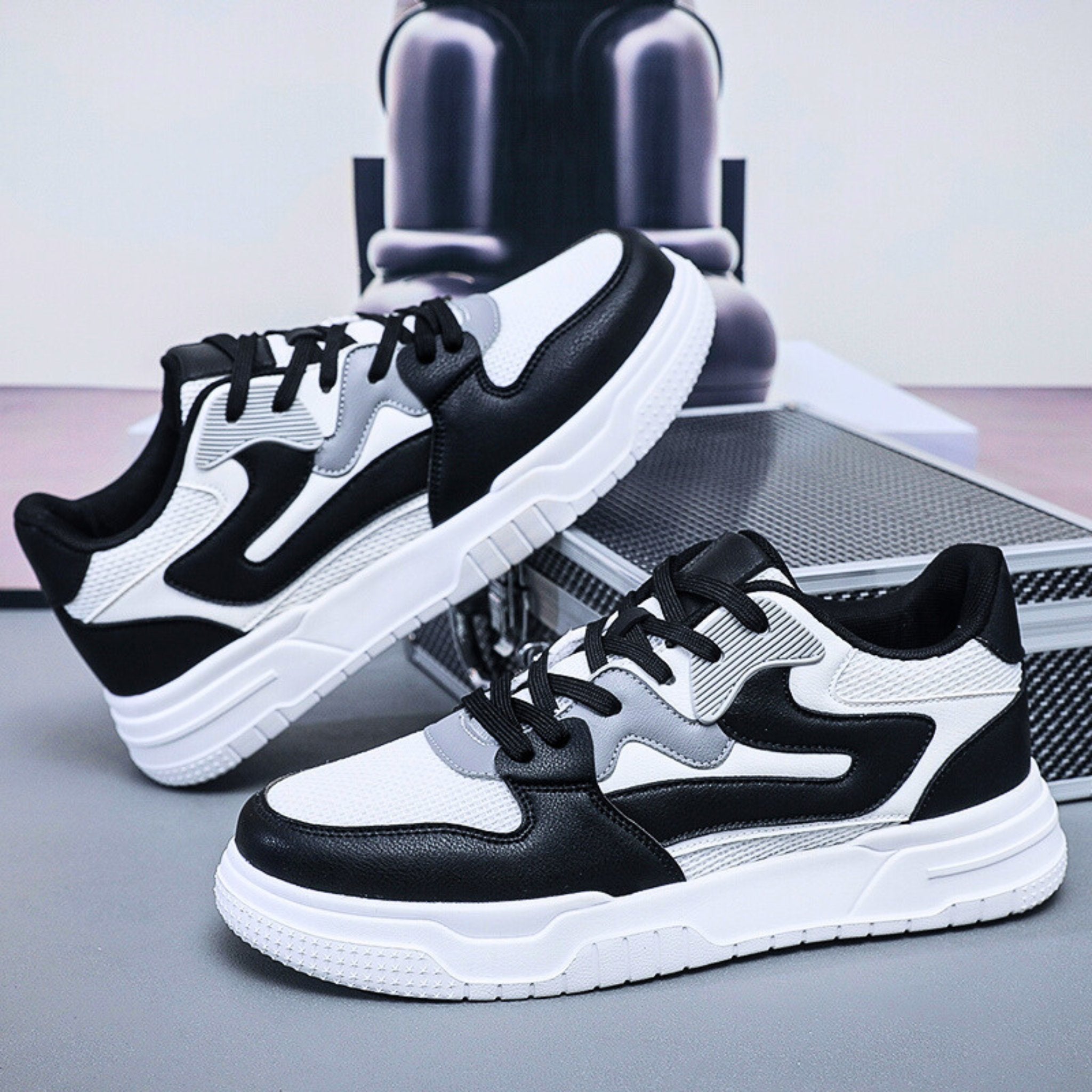 UrbanStyle Leather Sneaker